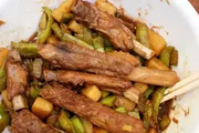 排骨土豆炖豆角